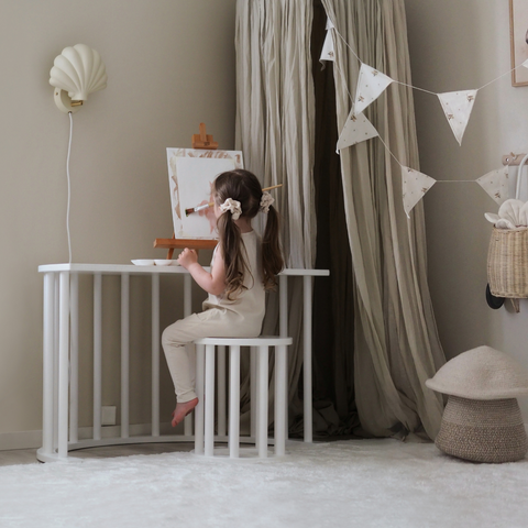 Stool for arch-table