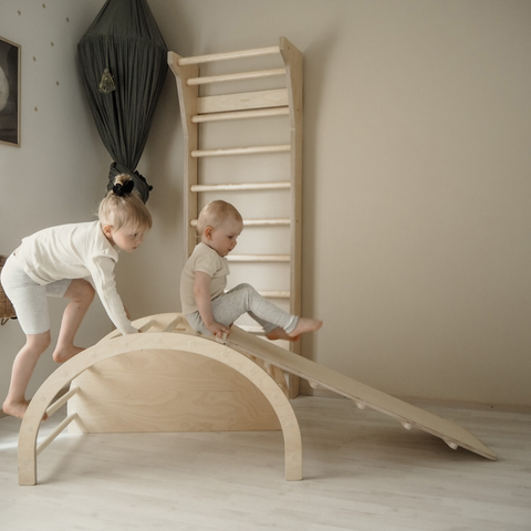 Fitwood slide-climbing frame for wall