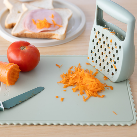 Kiddikutter safe children's grater