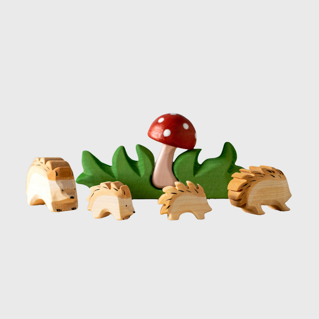 Ežių šeima - rankų darbas dovanos nuotrauka