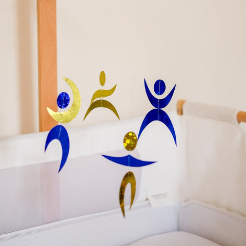 Do it yourself: Dancer carousel for babies