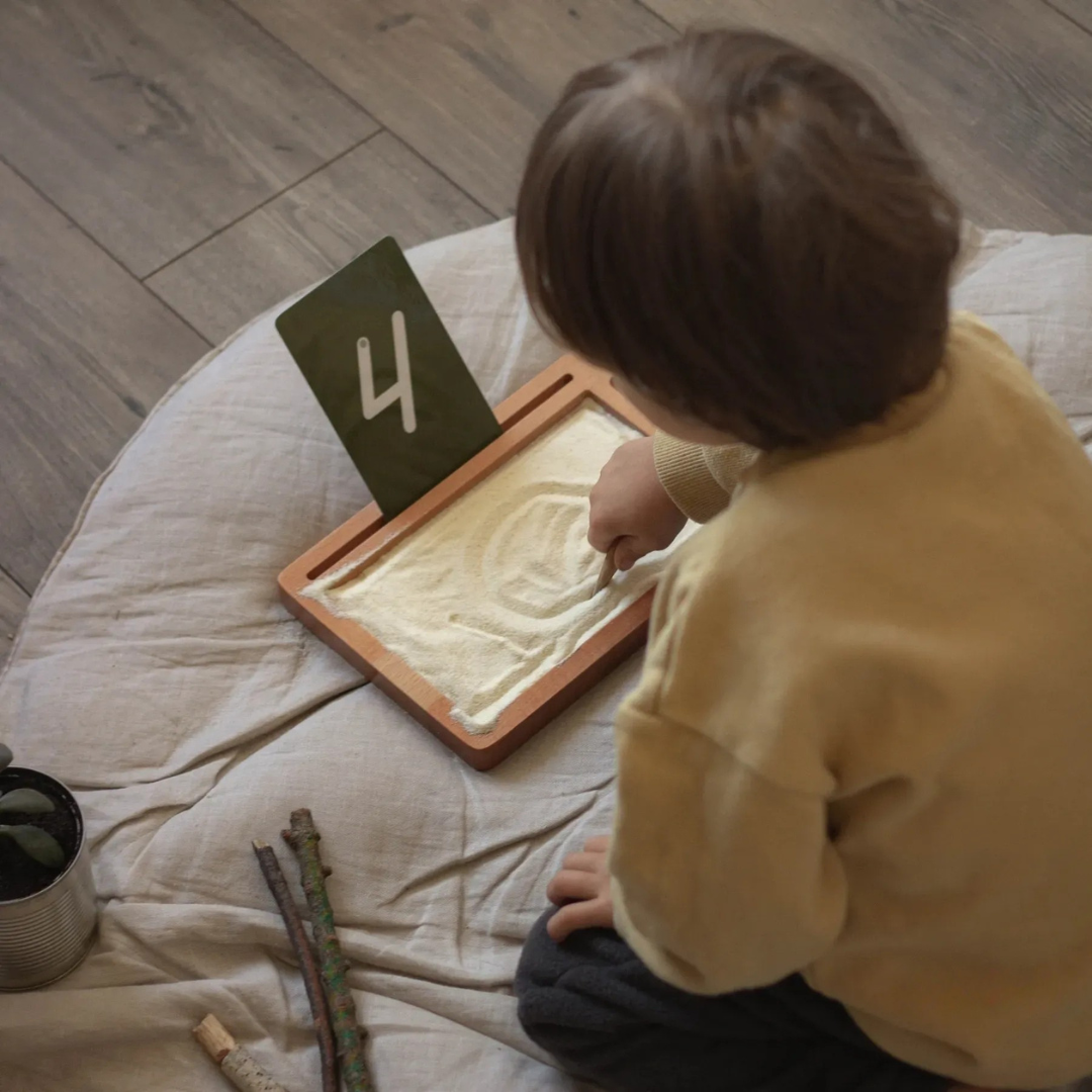 Montessori žaislai ir priemonės