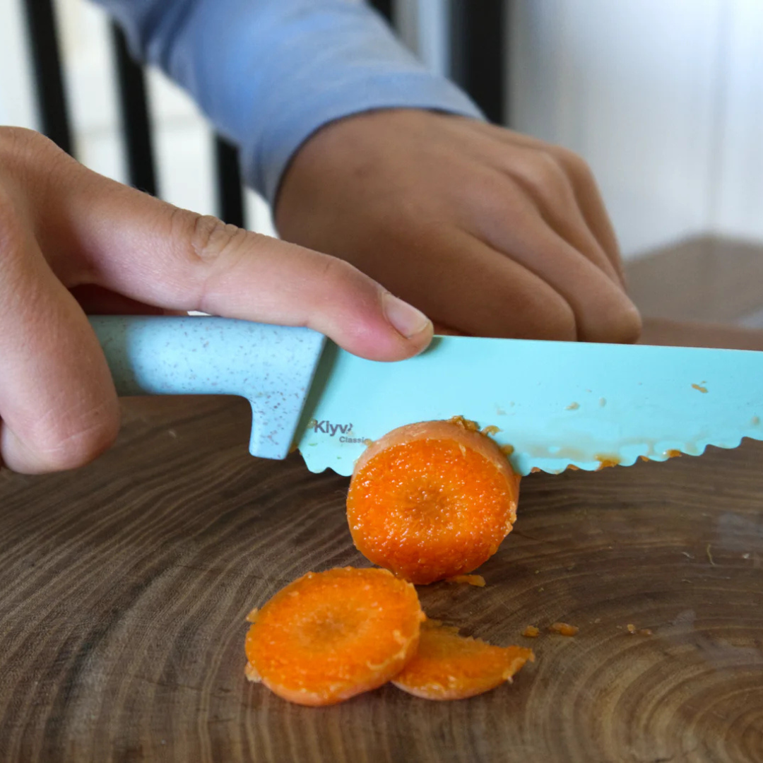 Skagfa KLYV Classic - saugus vaikiškas peilis | 6 spalvos